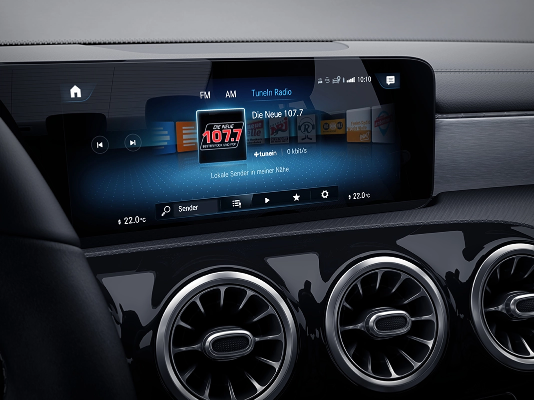 Mercedes-Benz a-class-hatchback technology MBUX multimedia system